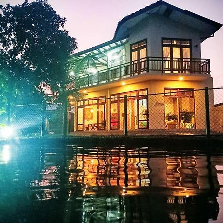 Aurora Lagoon Front Negombo Exterior photo