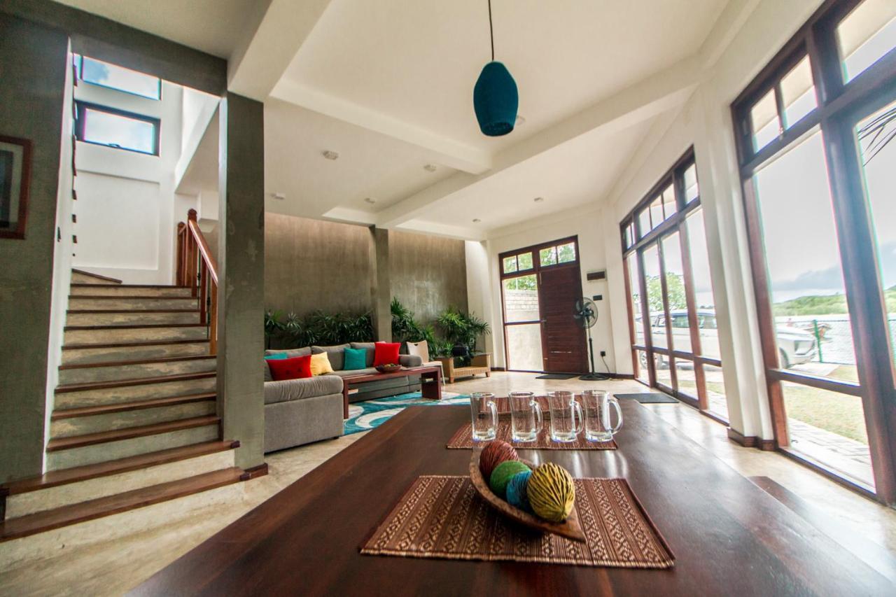 Aurora Lagoon Front Negombo Exterior photo